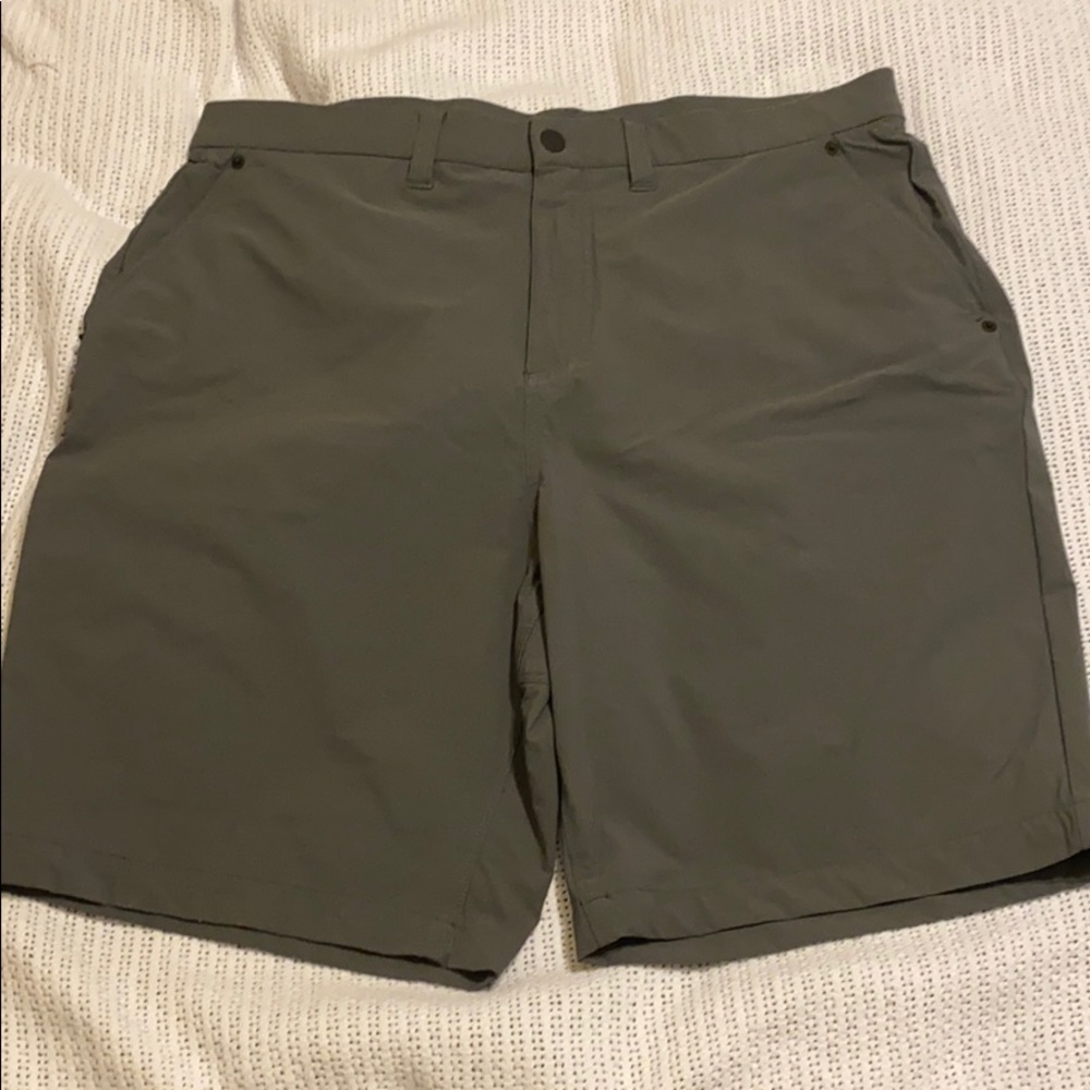 NICE GRAMICCI Daily Driver Men’s 36 Gray Shorts